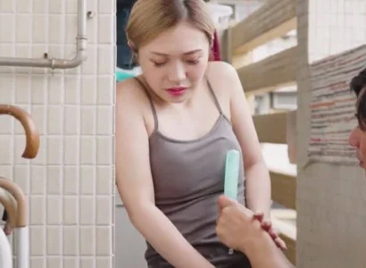 Hai anh em giúp vợ em làm cha mẹ